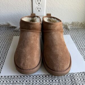 UGG Classic Ultra Mini